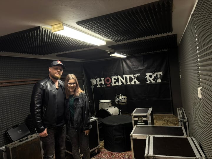 Videós interjú Puss Tamással, a Phoenix RT frontemberével